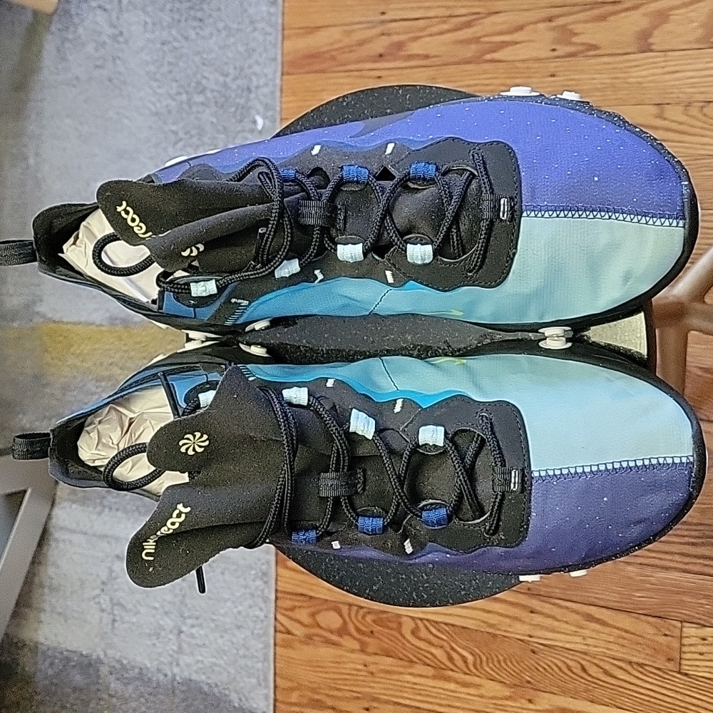 NIKE MENS  React Sneakers